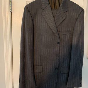 Burberry light grey plaid dress men's pant suite, 100% wool, 44L